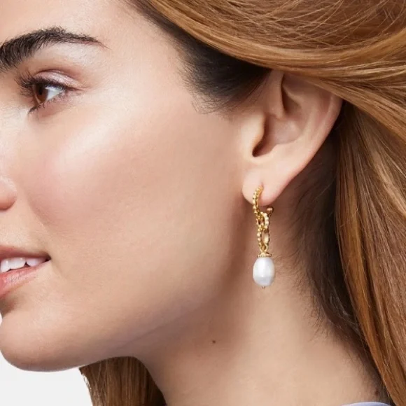 JULIE VOS • Marbella Midi Hoop & Pearl Charm Earrings - Picture 4 of 8